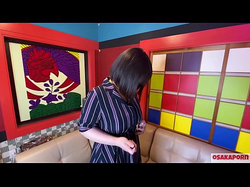 ❤️ جاپاني پياري وڏي سيني سان گڏ جنسي رانديڪن سان مشت زني ڪري ٿي ۽ هڪ orgasm آهي. هوءَ هڪ انٽرويو ۾ پنهنجي ڀوائتي تجربي بابت ڳالهائي ٿي. وڏيون چوڙيون ۽ وارن واري بلت زور سان روئي رهي آهي. اوساڪاپورن ❤❌  ❌